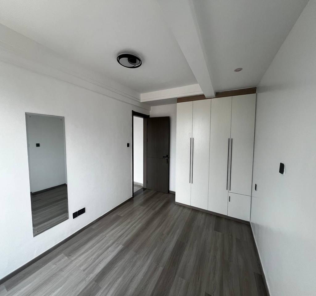 huge 1 bedroom apartment for rent in lavington for 65,000ksh